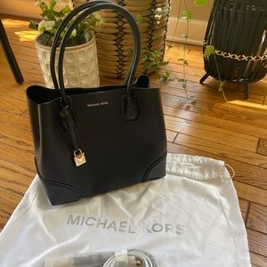 Michael Kors Mercer Gallery bag